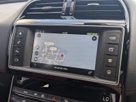 Jaguar XE R-SPORT 23
