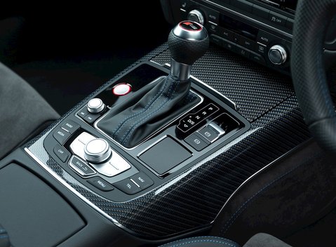 Audi RS6 Avant Performance 20