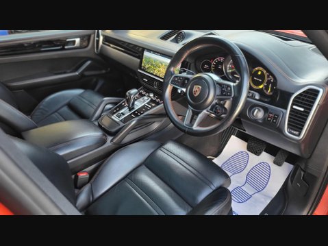 Porsche Cayenne V6 2