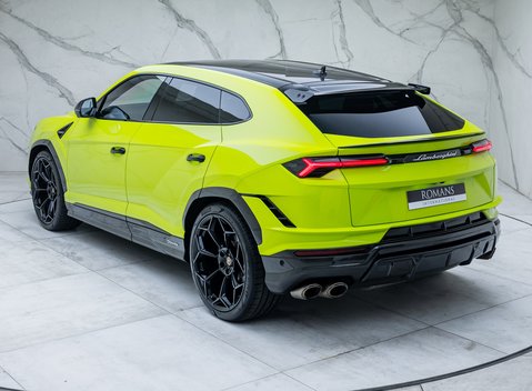 Lamborghini Urus PERFORMANTE 9