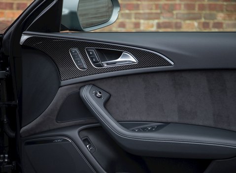 Audi RS6 Avant Performance 22