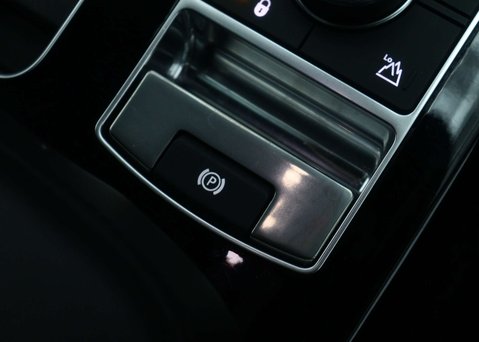 Land Rover Range Rover 3.0 Range Rover Vogue SDV6 Auto 4WD 5dr 44