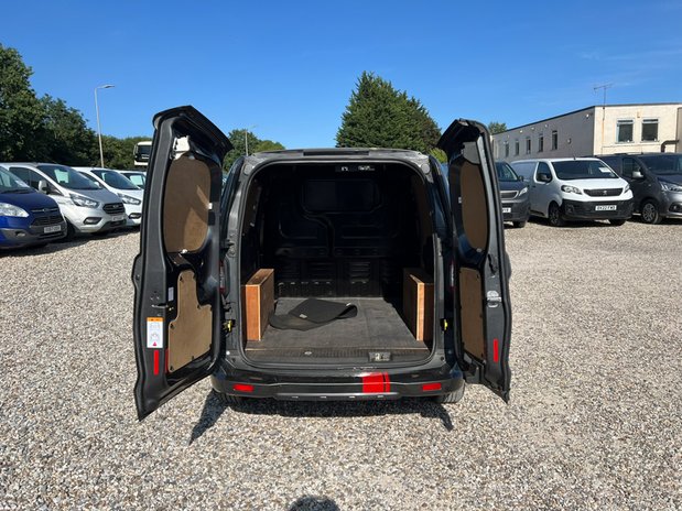 Ford Transit Courier SWB L1H1 Low Roof Sport Air Con Alloys EURO 6 NO VAT 9
