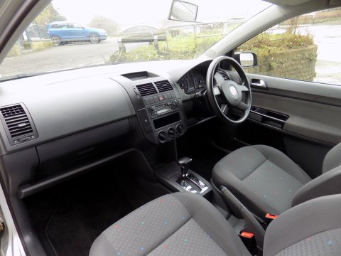 Volkswagen Polo TWIST Automatic 19