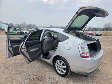 Toyota Prius 1.5 T3 CVT 5dr 10