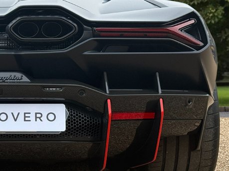 Lamborghini Revuelto V12 21