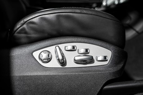 Porsche Macan GTS PDK. WARRANTY. EXCELLENT PSH. SPORT DESIGN PACKAGE. SPORTS EXHAUST. 52