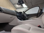 Jaguar XE 2.0 XE Portfolio i Auto 4dr 42