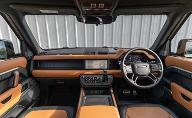 Land Rover Defender 110 X P400 16