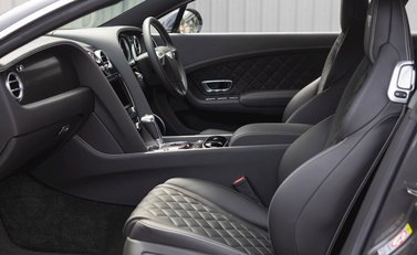 Bentley Continental GT V8 S 15