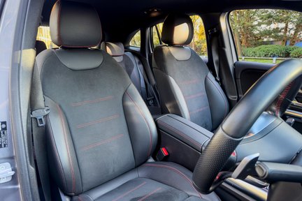 Mercedes-Benz EQA 350 4MATIC AMG LINE PREMIUM 16