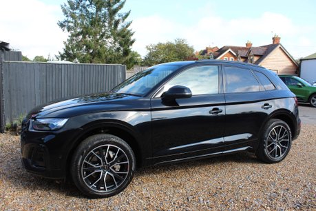 Audi Q5 2.0 Q5 Black Edition 40TDI MHEV Quattro SA 4WD 5dr 17