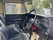 Land Rover 88 Series III SUV 19