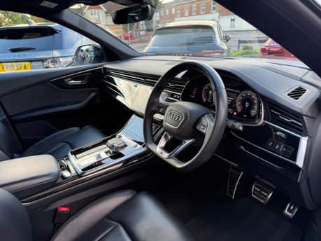 Audi Q8 TDI QUATTRO BLACK EDITION 30