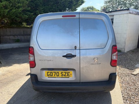 Peugeot Partner BLUEHDI PROFESSIONAL L1 7