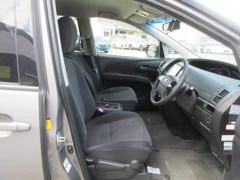 Toyota Estima 2.4 AERAS + 7 Seats 12
