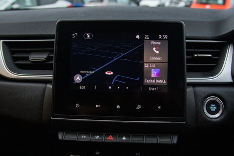 Renault Captur TECHNO E-TECH 22