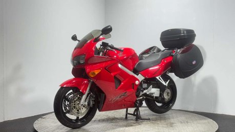 Honda VFR 1998 ONLY 16K FUEL INJECTED NON VTEC FULL LUGGAGE 800CC 6