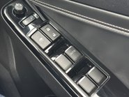 Isuzu D-Max DL40 1.9 TD Double Cab 4x4 Pickup - Roller Shutter 37