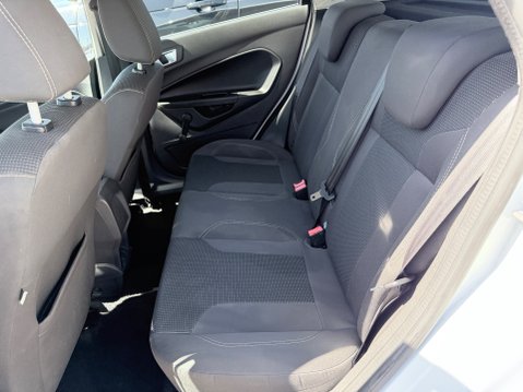 Ford Fiesta 1.0 TITANIUM 12
