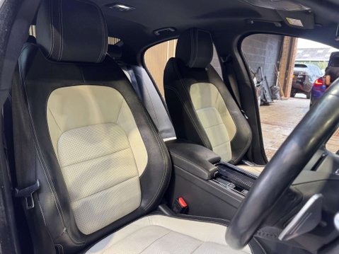 Jaguar XF 2.2 XF R-Sport Black D Auto 4dr 82