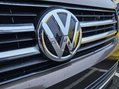 Volkswagen Caravelle 2.0 BiTDI BlueMotion Tech Executive MPV 5dr Diesel DSG 4Motion Euro 6 (s/s) 67