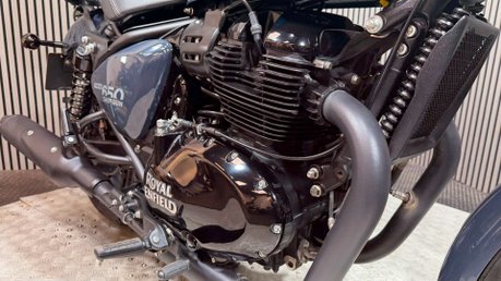 Royal Enfield Shotgun 2025 ONLY 2K GREAT CONDITION MOT 2028 LARGE TOP BOX 11