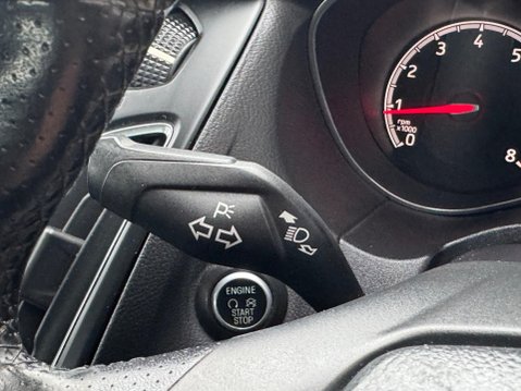 Ford Focus 2.0T EcoBoost ST-2 Euro 6 (s/s) 5dr 26