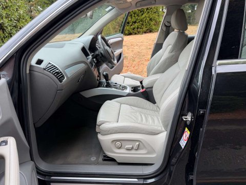 Audi Q5 3.2 v6 Petrol Auto (ulez) 12