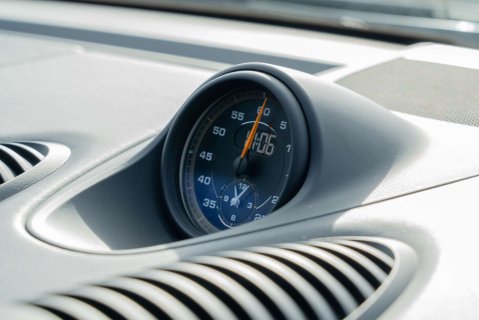 Porsche 718 Cayman GT4 17