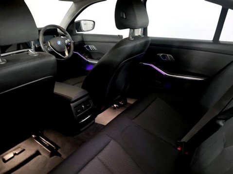 BMW 3 Series 2.0 330e 12kWh SE Pro Saloon 4dr Petrol Plug-in Hybrid Auto Euro 6 (s/s) (2 19