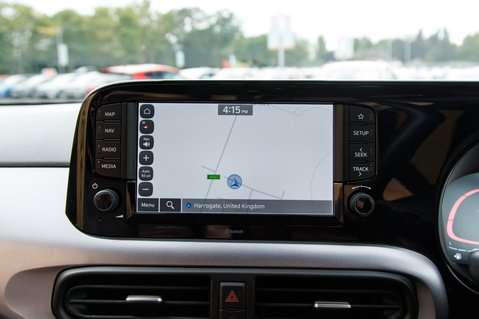 Hyundai i10 PREMIUM 24