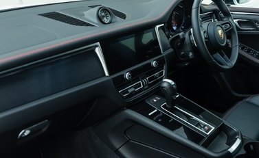 Porsche Macan GTS 20