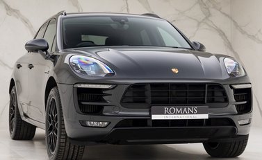 Porsche Macan GTS 1