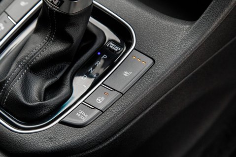 Hyundai i30 T-GDI FASTBACK N LINE PLUS NAV 38