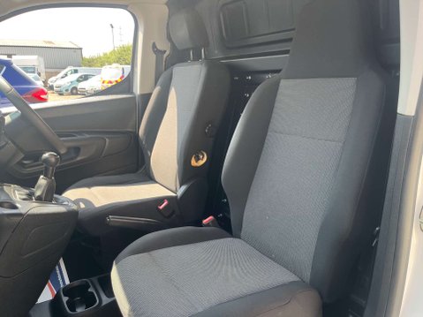 Vauxhall Combo 1.6 Combo 2300 Edition S/S 38