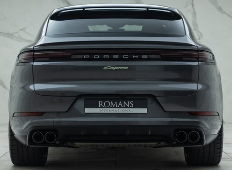 Porsche Cayenne E-HYBRID coupe 8