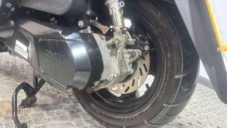 SYM Fiddle 2025 ONLY 2K 1 OWNER 125CC LEARNER SCOOTER WITH TOP BOX 23