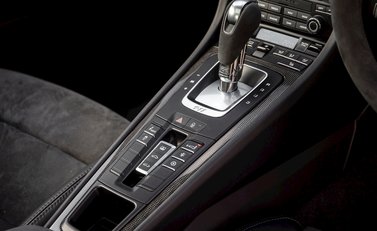 Porsche 911 (991.2) Turbo S 21