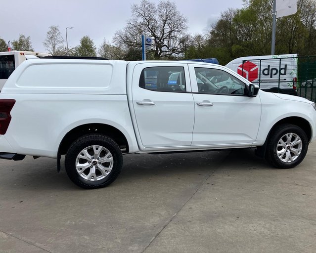 Isuzu D-Max Isuzu D-Max Diesel 1.9l DL20 D/Cab 4x4 Fitted with Canopy