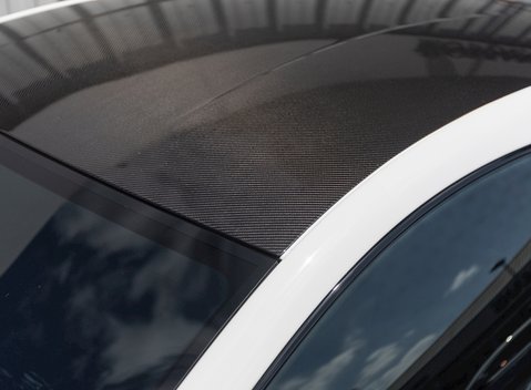 Aston Martin Vantage GT12 27