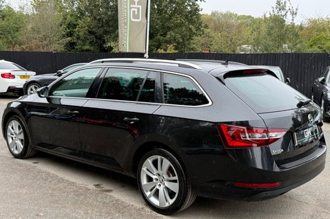 Skoda Superb SE L EXECUTIVE TDI - PANORAMIC SUNROOF  7