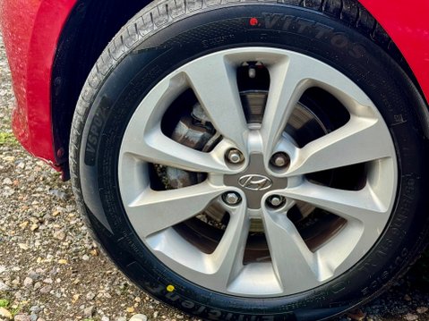 Hyundai i20 MPI PREMIUM SE NAV 53