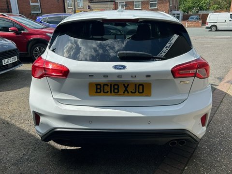 Ford Focus ST-LINE 5