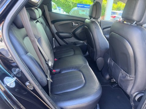 Hyundai ix35 2.0 CRDi Premium Auto 4WD Euro 5 5dr 14