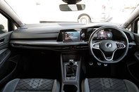 Volkswagen Golf R-LINE TSI 3