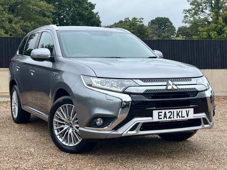 Mitsubishi Outlander PHEV DYNAMIC