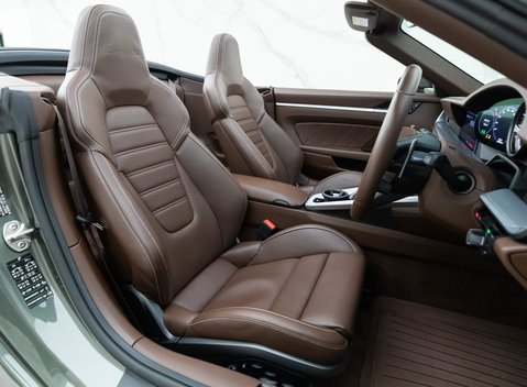 Porsche 911 Turbo S Cabriolet (992) 9