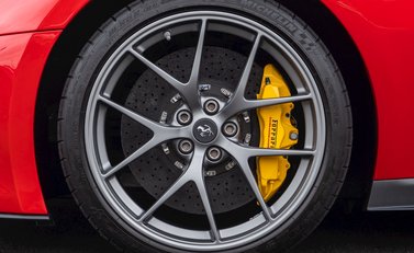 Ferrari 599 SA Aperta 12