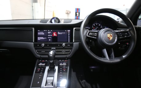 Porsche Macan Now Sold More Required - RS Spyder Alloys, Pan Roof, BOSE 20